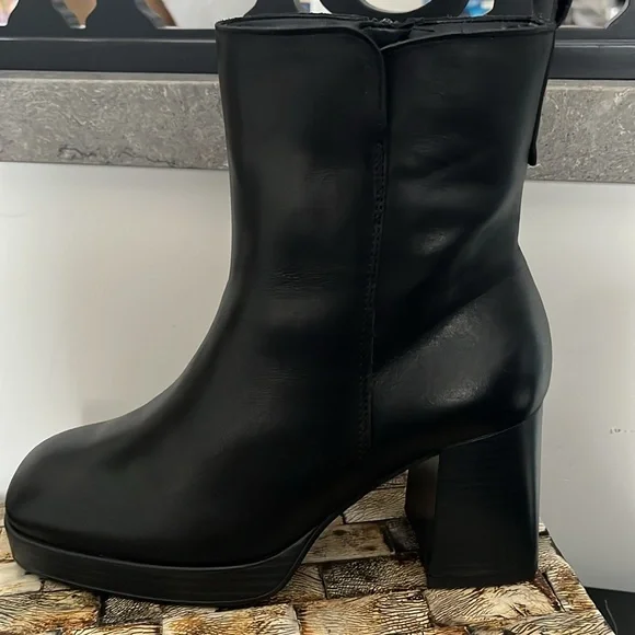 NEW GABOR Black Leather Platform Boots Block Heel Side Zipper Ankle - Size 5.5 - Picture 13 of 16